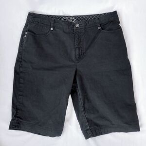 FDJ▪️Olivia Black Bermuda Shorts